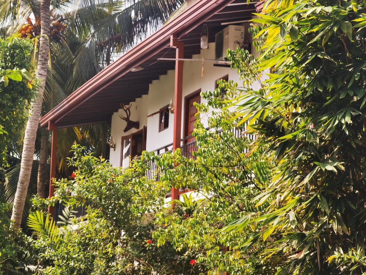 Turtle Lamp Hotel Unawatuna Exterior foto