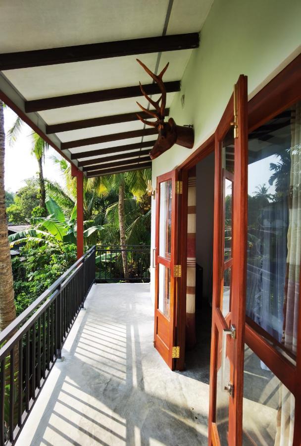 Turtle Lamp Hotel Unawatuna Exterior foto