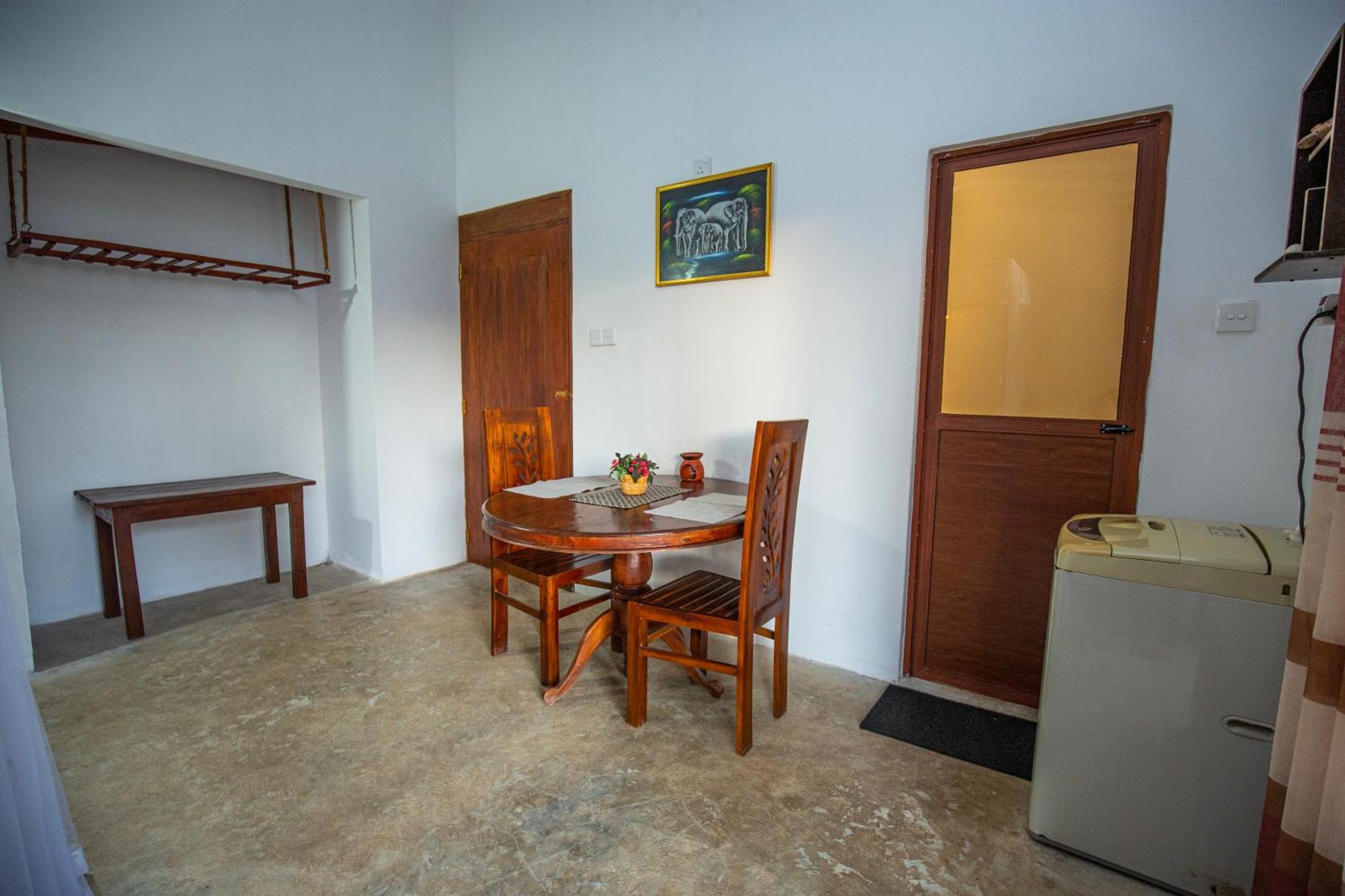 Turtle Lamp Hotel Unawatuna Cameră foto