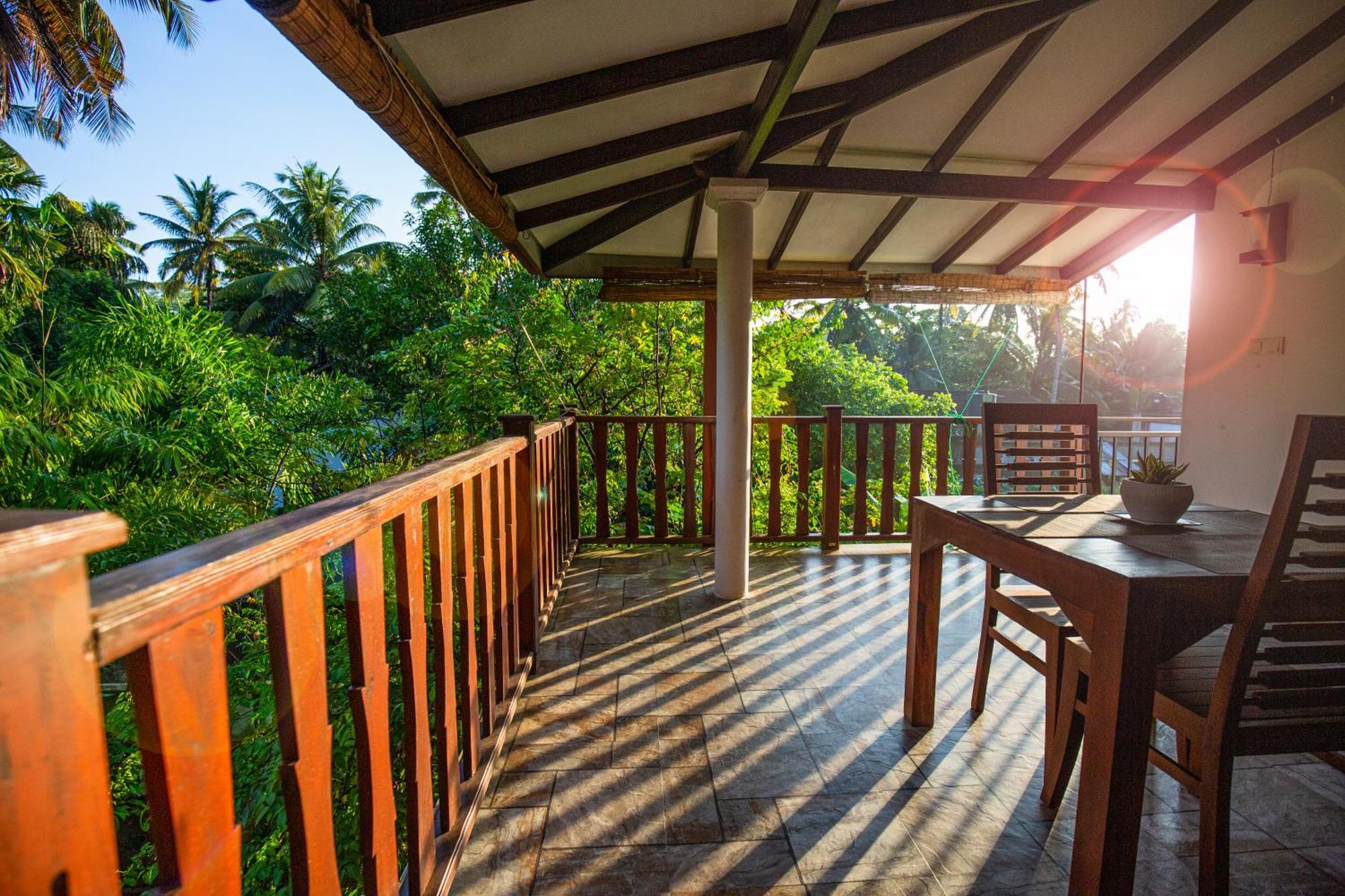 Turtle Lamp Hotel Unawatuna Exterior foto