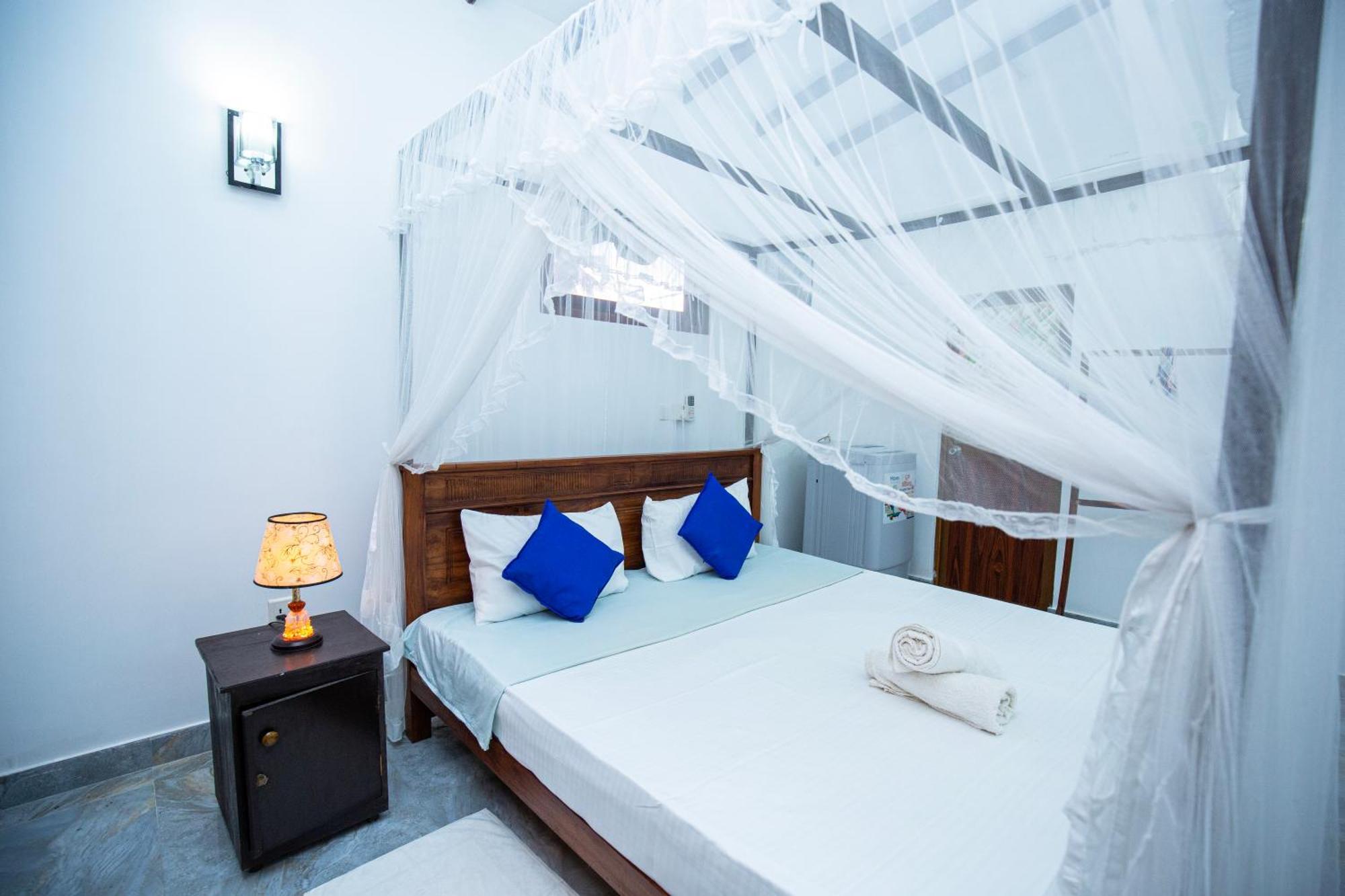 Turtle Lamp Hotel Unawatuna Exterior foto