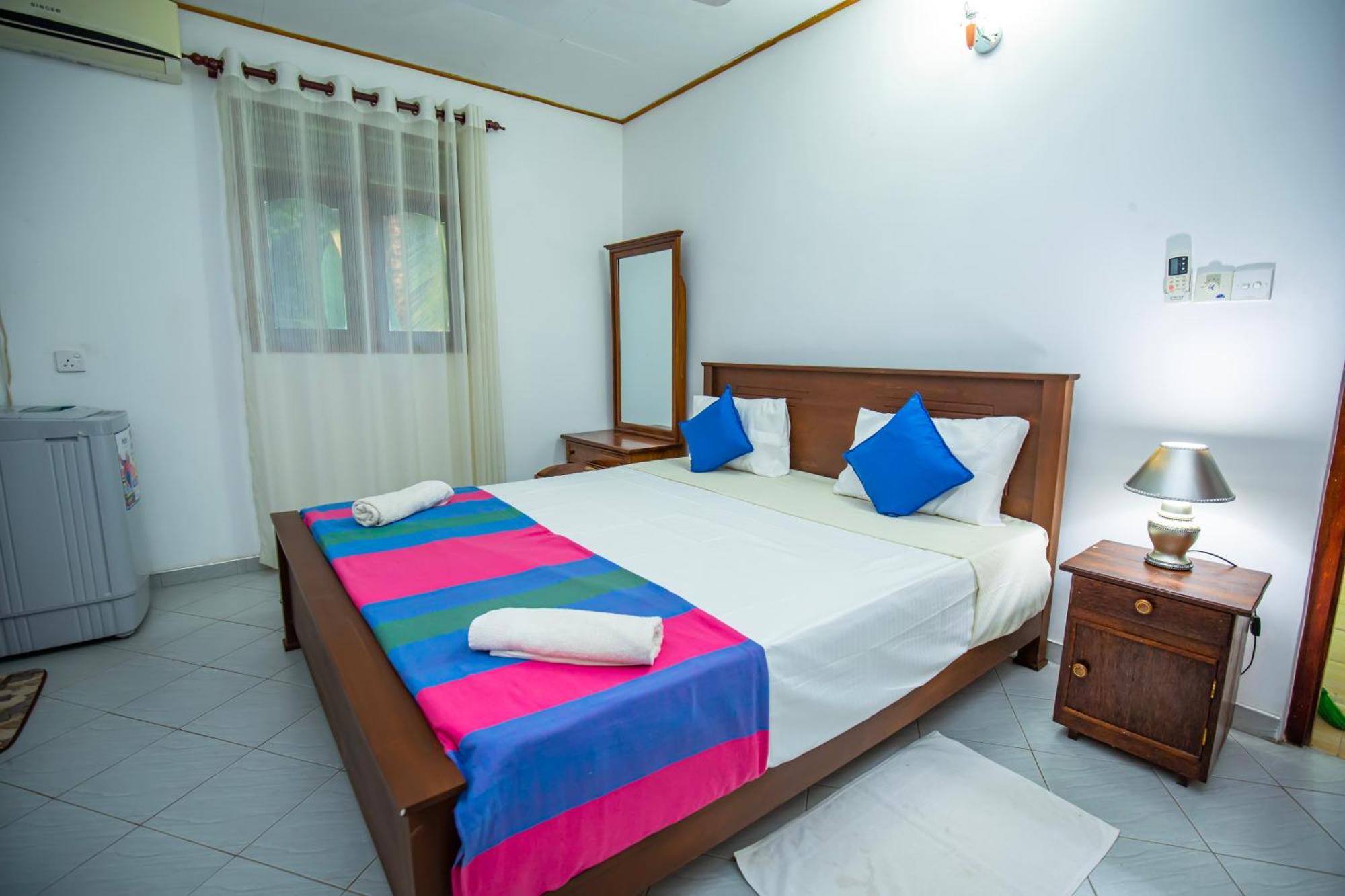 Turtle Lamp Hotel Unawatuna Cameră foto
