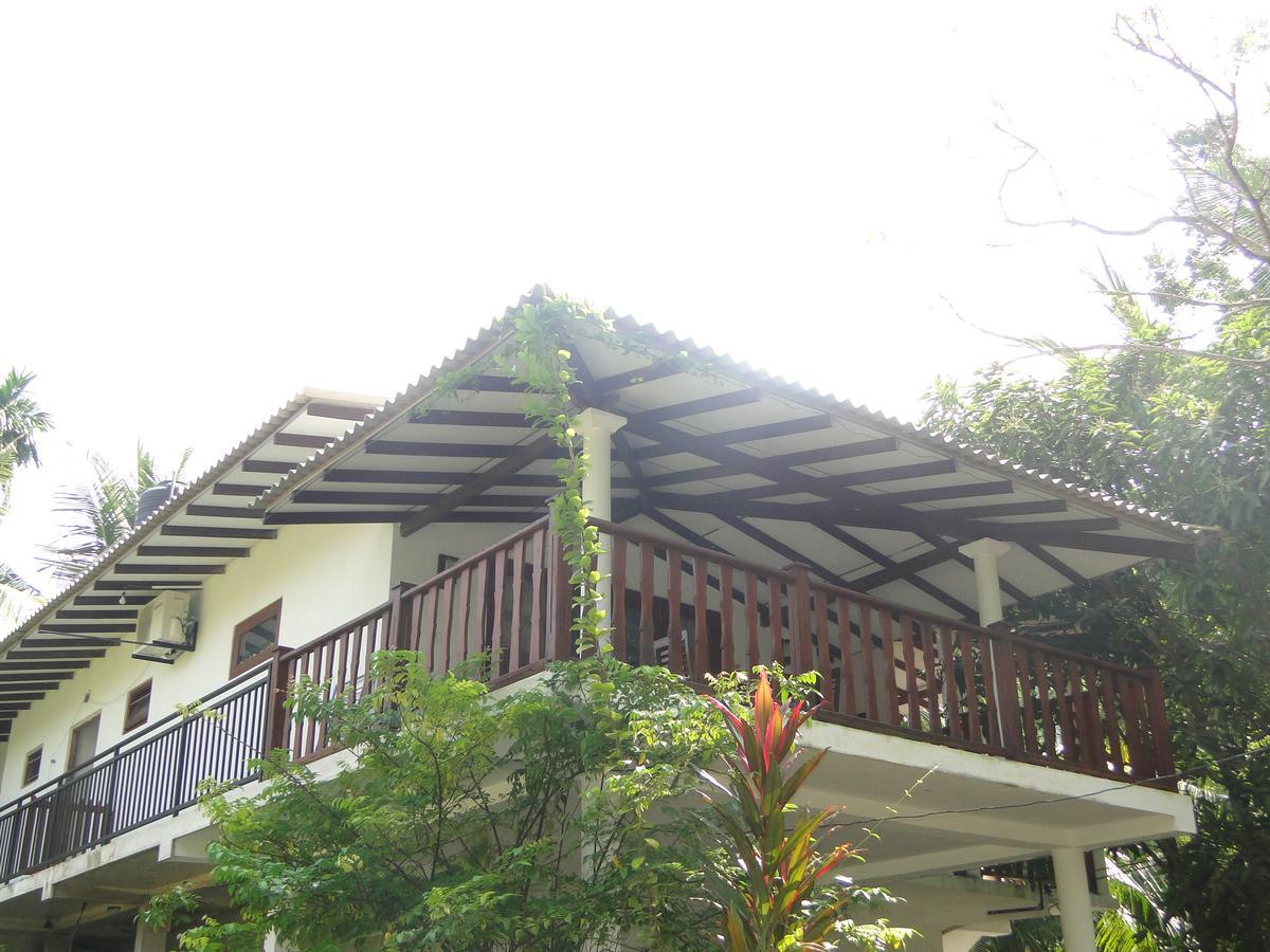 Turtle Lamp Hotel Unawatuna Exterior foto